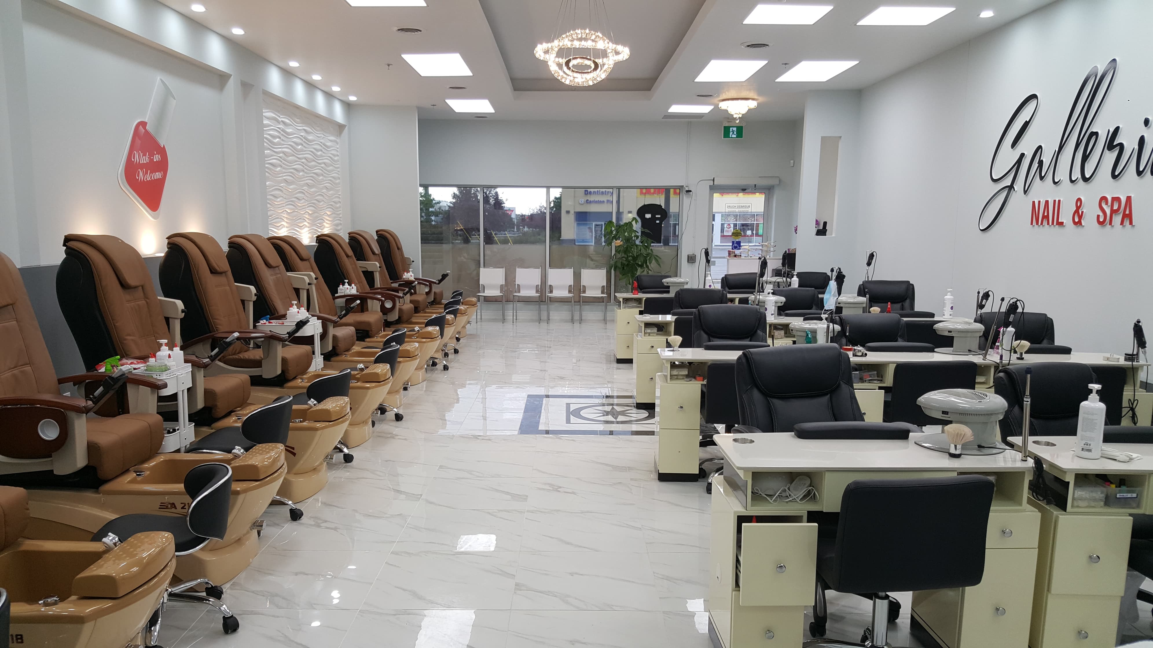 Galleria Nails and Lashes